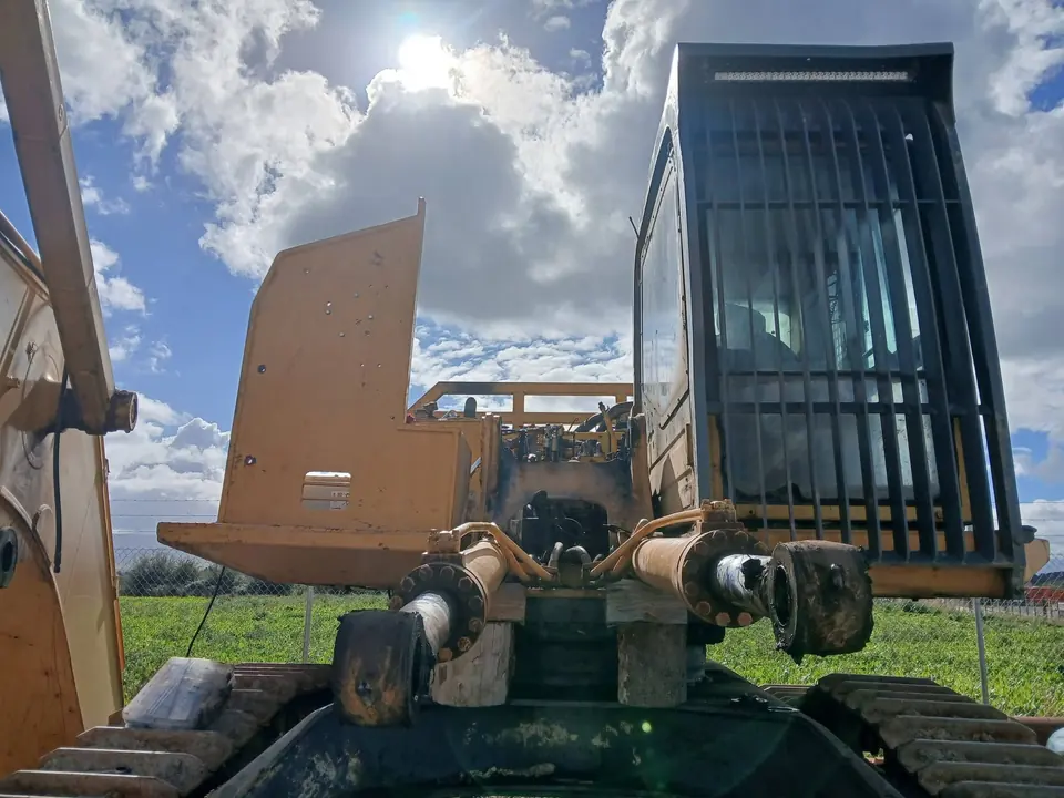 Machine with its front attachments taken off for repair work